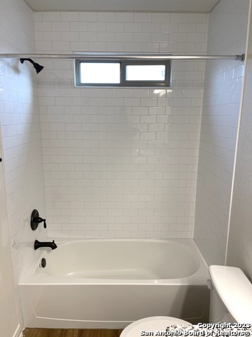 Listing photo id 33 for 10314 Lynwood Branch