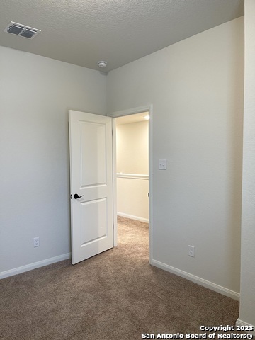 Listing photo id 37 for 10314 Lynwood Branch