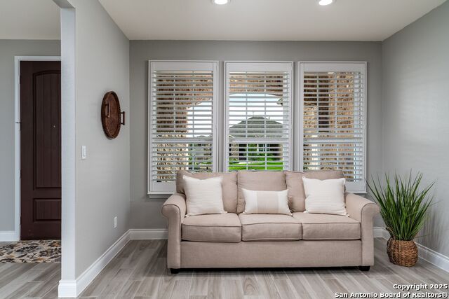 Image 10 of 52 For 12810 Thornbrooke