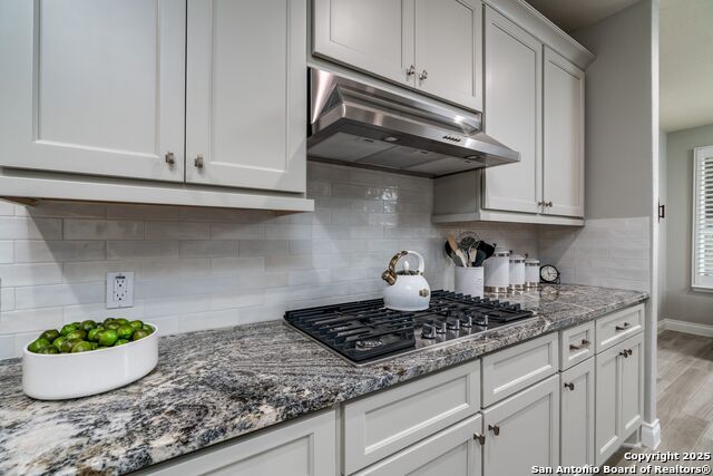 Image 11 of 52 For 12810 Thornbrooke
