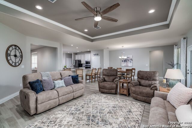 Image 19 of 52 For 12810 Thornbrooke