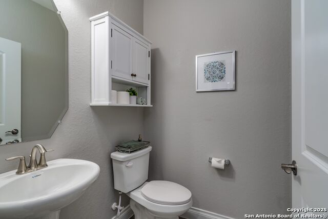 Image 30 of 52 For 12810 Thornbrooke