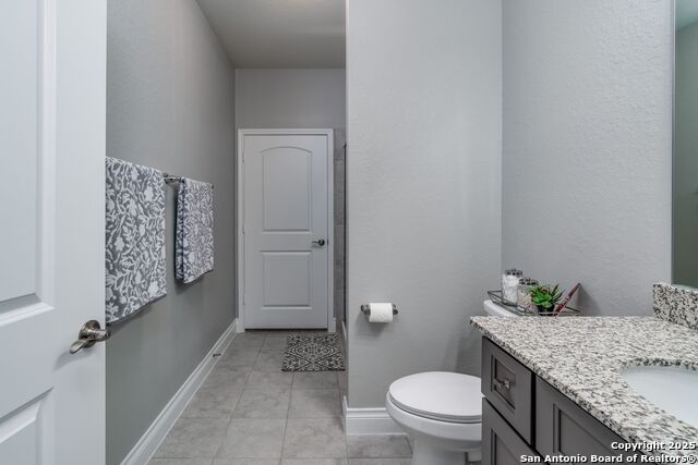 Image 33 of 52 For 12810 Thornbrooke