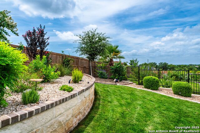 Image 44 of 52 For 12810 Thornbrooke