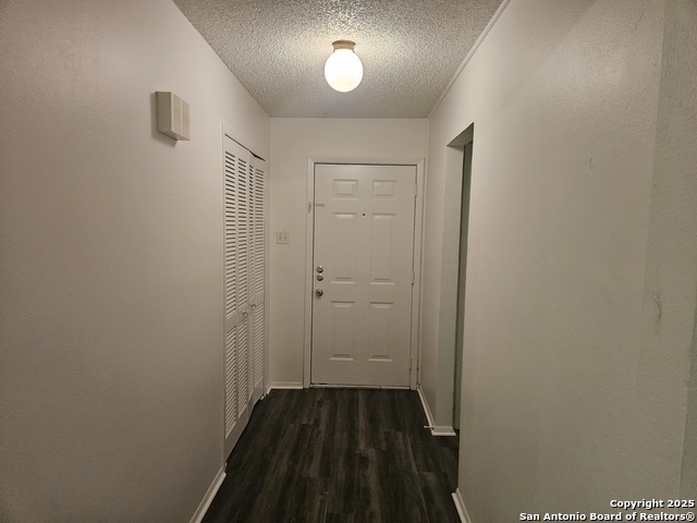 Listing photo id 2 for 4679 Misty Run