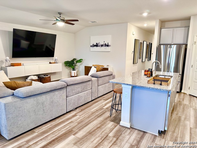 Image 15 of 30 For 10222 Azealia