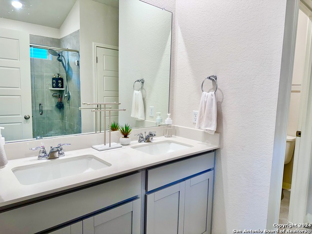 Image 20 of 30 For 10222 Azealia