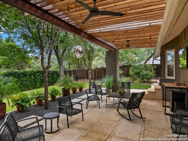 Image 30 of 40 For 121 Laburnum Dr