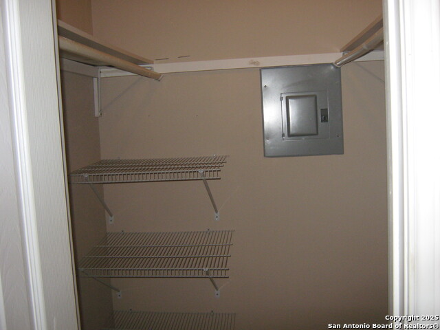 Image 11 of 28 For 4119 Medical Dr  D101