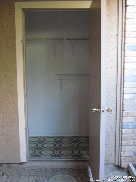 Image 19 of 28 For 4119 Medical Dr  D101