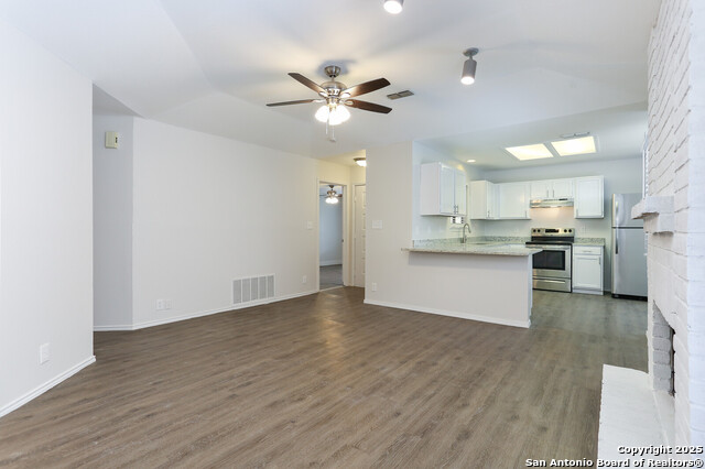 Image 5 of 17 For 6334 Candleview