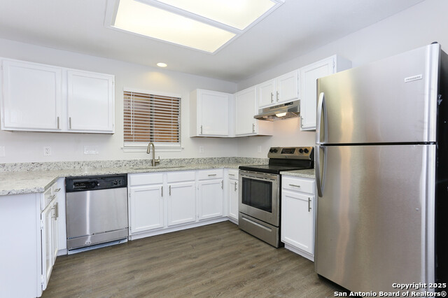 Image 8 of 17 For 6334 Candleview