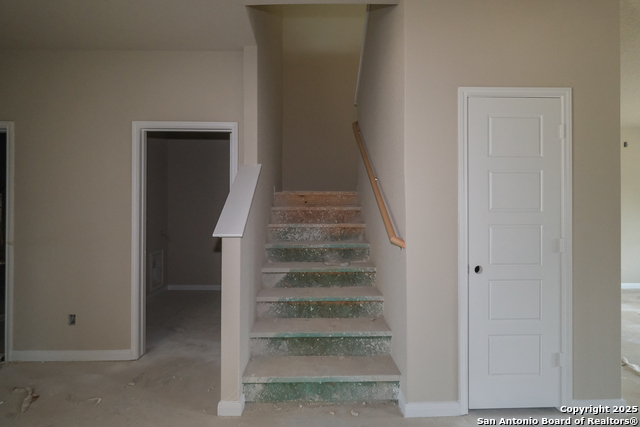 Image 10 of 31 For 22225 Jordans Place