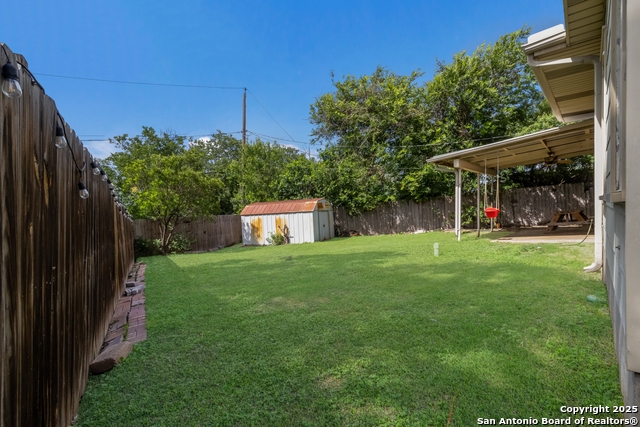 Image 10 of 18 For 450 Pamela