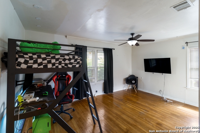 Image 13 of 18 For 450 Pamela