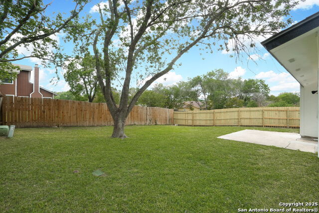 Image 22 of 34 For 14139 Cradlewood
