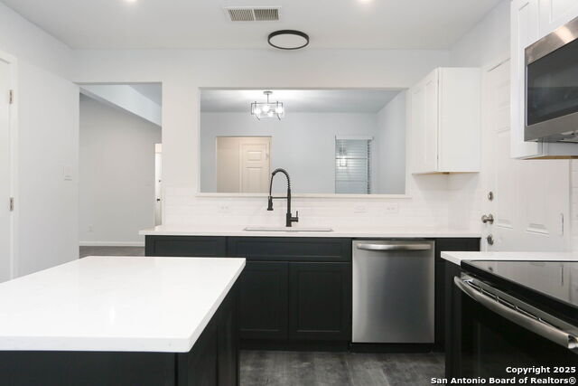Image 9 of 34 For 14139 Cradlewood