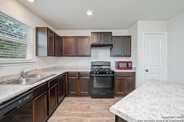 Image 15 of 30 For 5502 Rosillo Hill