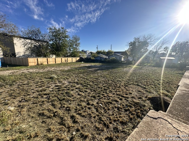 Image 4 of 4 For 236 Cassiano