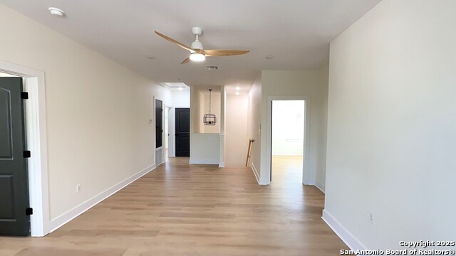 Image 11 of 19 For 527 Montana St