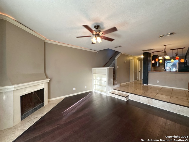 Image 5 of 18 For 11815 Vance Jackson 3106