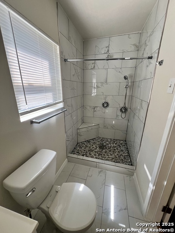 Image 10 of 11 For 2121 Tampico