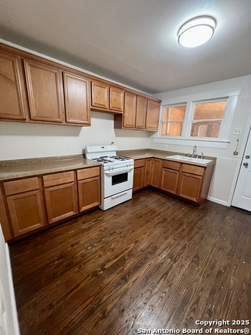 Image 7 of 11 For 2121 Tampico