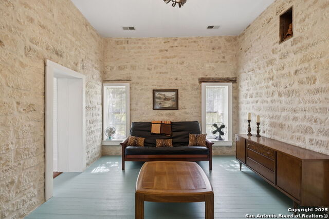 Image 21 of 38 For 1078 Fm 480