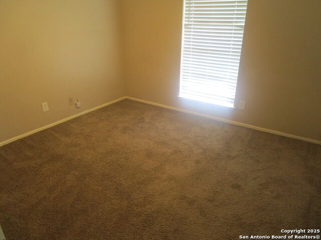 Image 8 of 13 For 8231 Creekline
