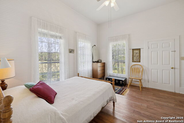 Image 13 of 38 For 1078 Fm 480