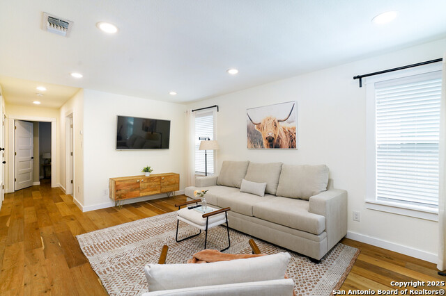 Image 7 of 26 For 255 Carle  