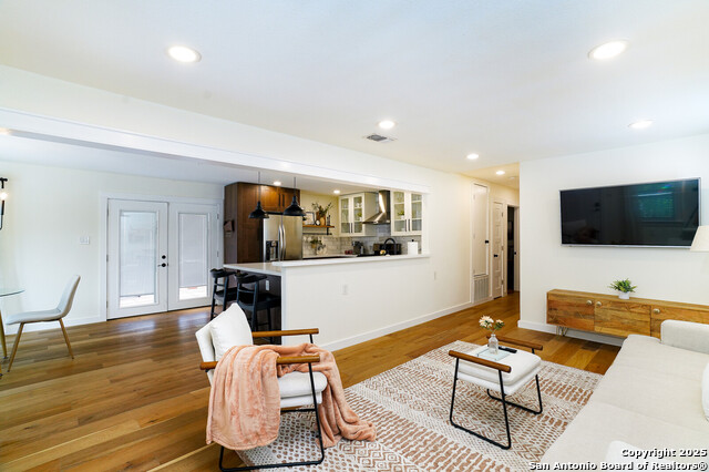 Image 8 of 26 For 255 Carle  