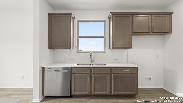 Image 6 of 51 For 5723 Marble Falls