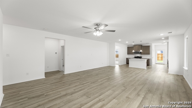 Image 9 of 51 For 5723 Marble Falls