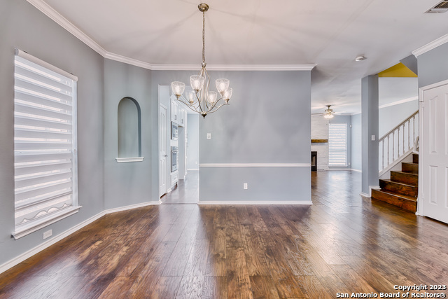 Listing photo id 8 for 22503 Madison Park