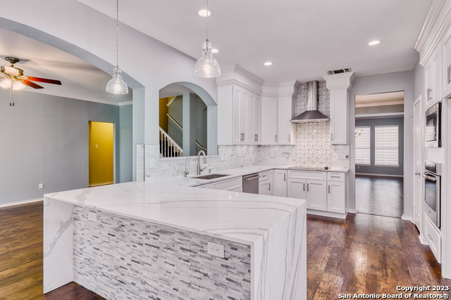 Listing photo id 10 for 22503 Madison Park