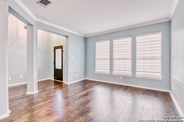 Listing photo id 16 for 22503 Madison Park