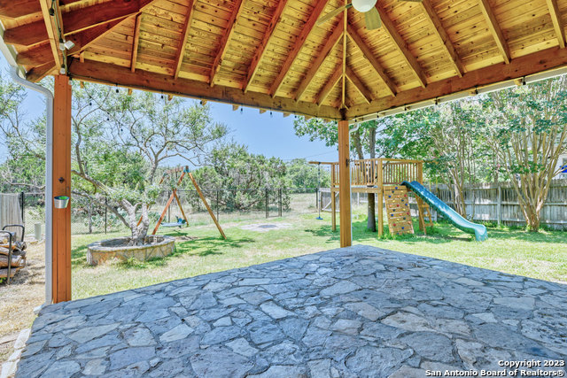 Listing photo id 0 for 22503 Madison Park