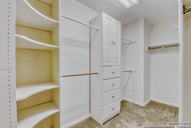 Listing photo id 23 for 22503 Madison Park