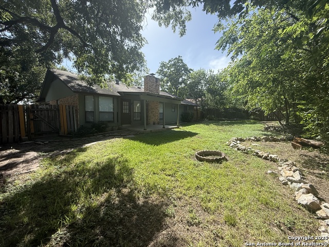 Image 21 of 25 For 912 Spring Hill Dr