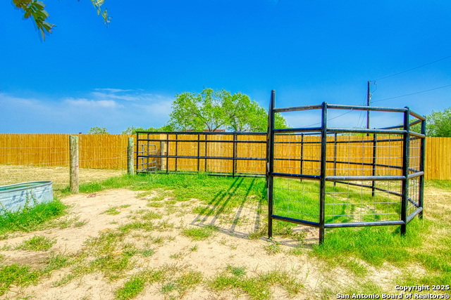 Image 31 of 46 For 18883 Lagloria