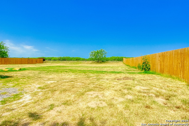 Image 34 of 46 For 18883 Lagloria