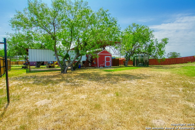 Image 35 of 46 For 18883 Lagloria