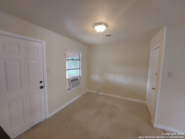 Image 3 of 22 For 438 Saipan Pl