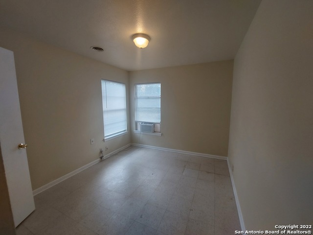 Image 7 of 22 For 438 Saipan Pl