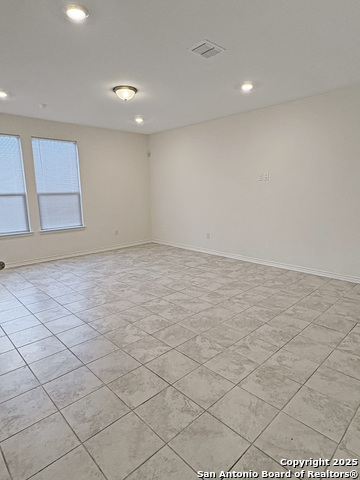 Image 12 of 37 For 3910 Sunfield Dr
