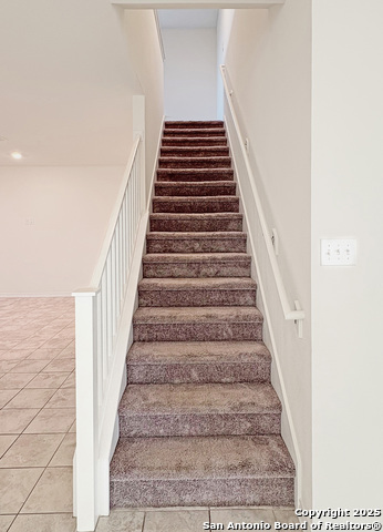 Image 19 of 37 For 3910 Sunfield Dr
