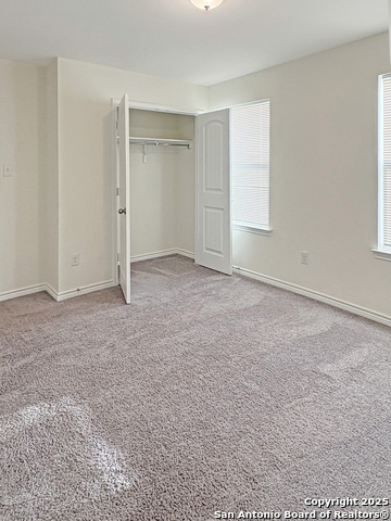 Image 34 of 37 For 3910 Sunfield Dr