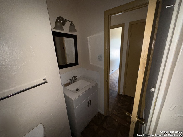Image 10 of 21 For 4919 Bayhead