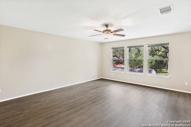 Image 16 of 38 For 10431 Manor Crk